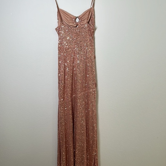 Showpo. Vee Vee Sequin Maxi Dress Size US 4 - Picture 10 of 12